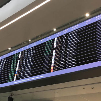 Estructura doble antiinterferente de la cerradura del arco de la pantalla de alquiler al aire libre de la pantalla LED P4.8